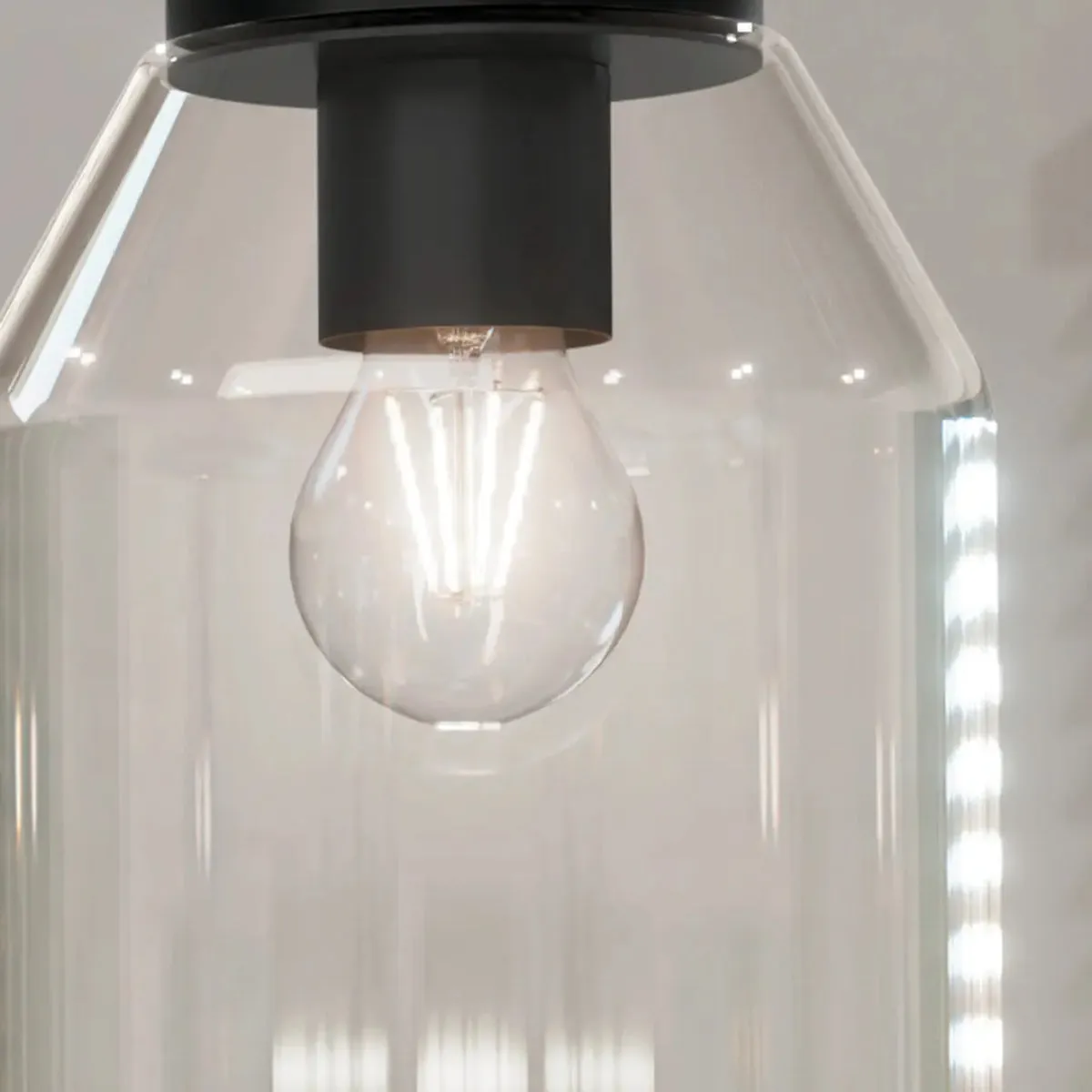 Madden 15" 1-Light Mini Pendant Light with Clear Glass, Black Finish